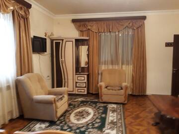 Фото номера Классический трехместный номер Мотели Hotel Noy г. Горис 4