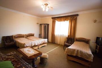 Фото номера Семейный номер Мотели Hotel Noy г. Горис 3
