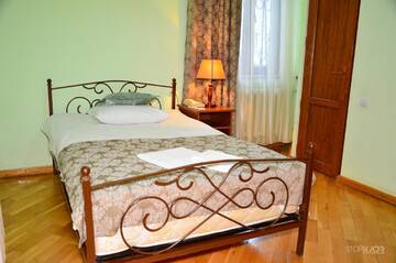 Фото номера Стандартный одноместный номер Отель Yeghevnut Hotel г. Горис 3