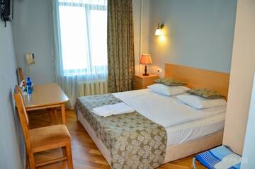 Фото номера Стандартный двухместный номер с 1 кроватью Отель Yeghevnut Hotel г. Горис 4