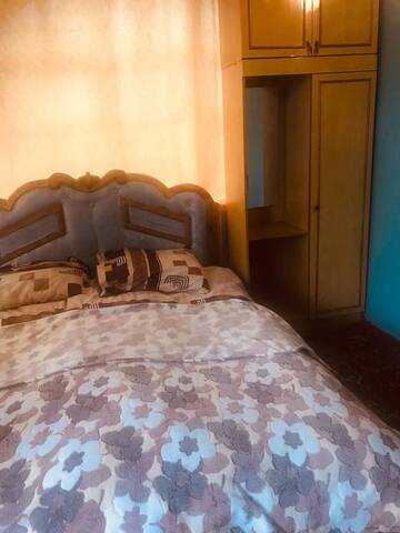 Фото номера Двухместный номер с 1 кроватью, вид на сад Хостелы Goris Downtown Hostel г. Горис 3