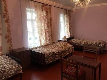 Фото номера Семейный номер Хостелы Goris Downtown Hostel г. Горис 4