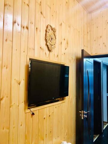 Фото номера Двухместный номер Делюкс с 2 отдельными кроватями Отель Har-Mar Hotel г. Горис 4
