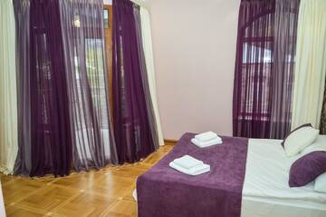 Фото номера Большой двухместный номер с 1 кроватью Отель Rubin Hotel г. Горис 6
