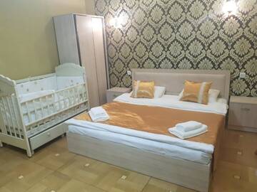 Фото номера Классический четырехместный номер Отель Rubin Hotel г. Горис 2