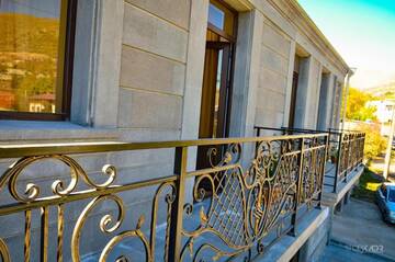 Фото номера Семейный номер с балконом Отель ASOUR HOTEL г. Горис 9