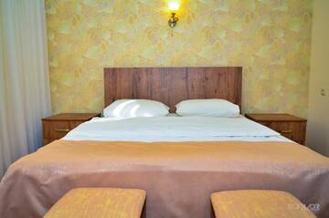 Фото номера Двухместный номер с 1 кроватью, вид на сад Отель ASOUR HOTEL г. Горис 4