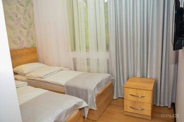 Фото номера Просторный двухместный номер с 2 отдельными кроватями Отель ASOUR HOTEL г. Горис 4