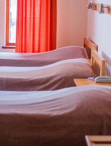 Фото номера Трехместный номер с видом на горы Отель Hotel Mirhav г. Горис 15