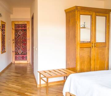 Фото номера Люкс с балконом Отель Hotel Mirhav г. Горис 6