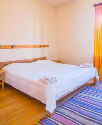 Фото номера Просторный двухместный номер с 2 отдельными кроватями Отель Hotel Mirhav г. Горис 5