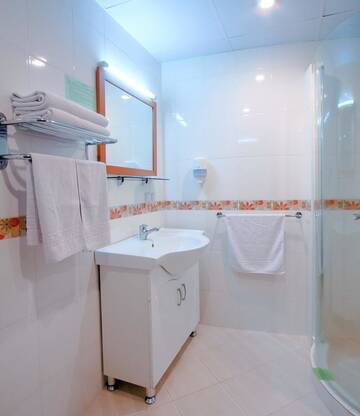 Фото номера Люкс с балконом Отель Hotel Mirhav г. Горис 19