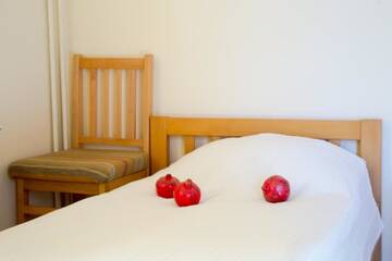 Фото номера Трехместный номер с видом на горы Отель Hotel Mirhav г. Горис 4