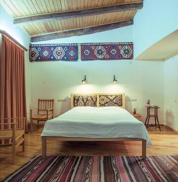 Фото номера Люкс с балконом Отель Hotel Mirhav г. Горис 27