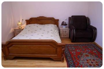 Фото номера Трехместный номер «Комфорт» Гостевой дом Hayi Tun Guest House г. Горис 9