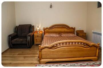 Фото номера Четырехместный номер &quot;Комфорт&quot; Гостевой дом Hayi Tun Guest House г. Горис 3