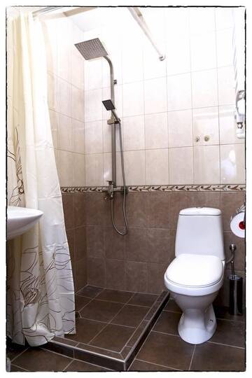 Фото номера Трехместный номер «Комфорт» Гостевой дом Hayi Tun Guest House г. Горис 5