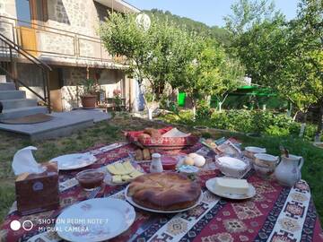 Фото номера Трехместный номер «Комфорт» Гостевой дом Hayi Tun Guest House г. Горис 6