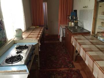 Фото номера Бюджетный двухместный номер с 1 кроватью Хостелы Svarants Guesthouse г. Горис 9