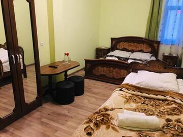 Фото номера Классический трехместный номер Гостевой дом Van Hotel Goris г. Горис 2