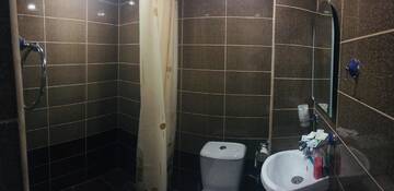 Фото номера Представительский трехместный номер Гостевой дом Van Hotel Goris г. Горис 4
